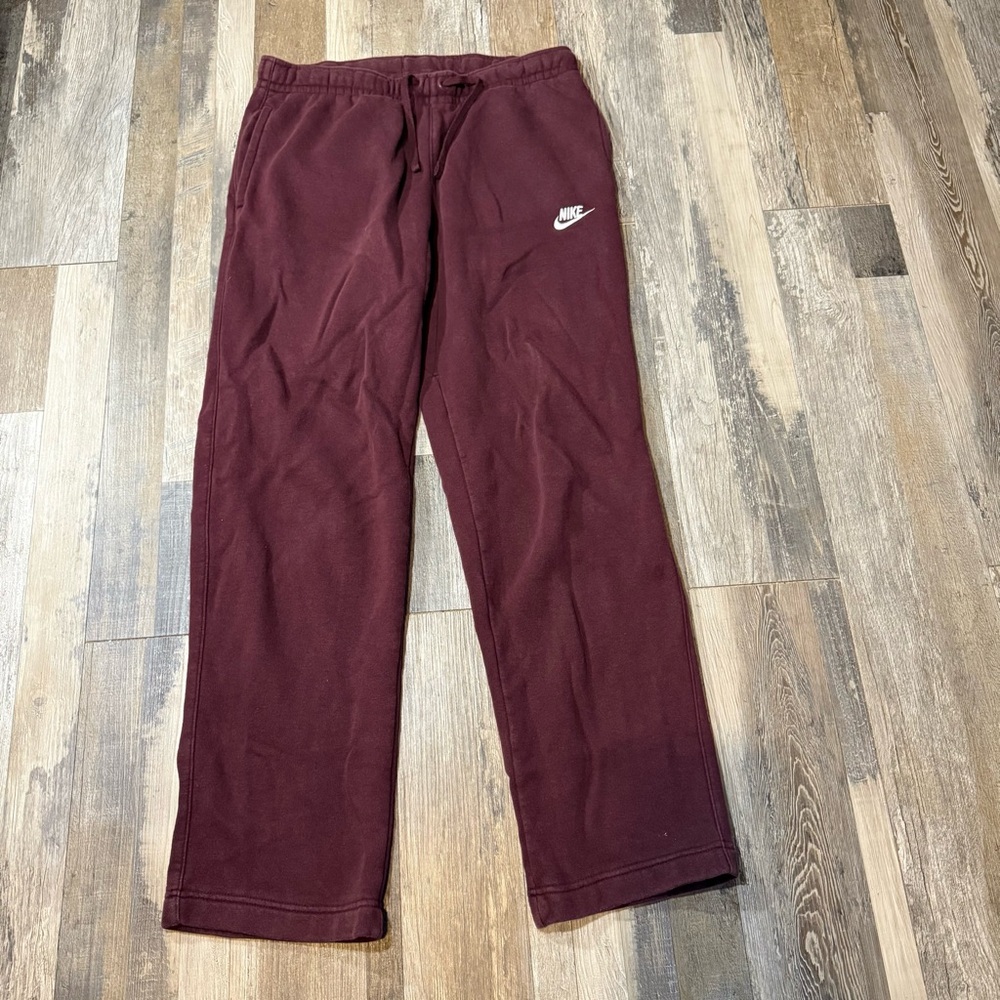 Nike sweatpants women Medium purple wide leg